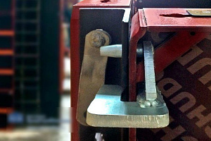 Ударный замок для опалубки